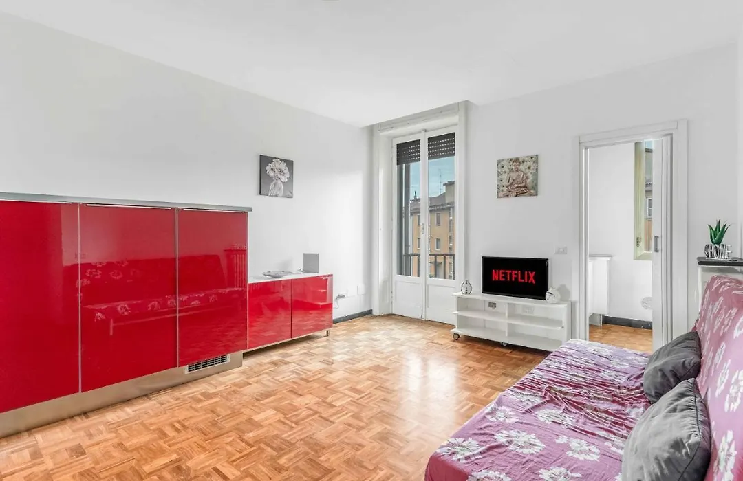 Mi8 -10 Minutes From The Duomo- Large Apartment-1
